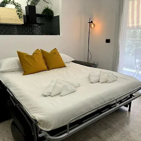 Moderno E Confortevole Con Posto Auto- Wifi Veloce Apartment