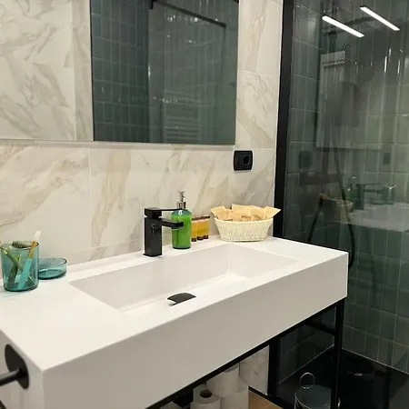 Appartement Moderno E Confortevole Con Posto Auto- Wifi Veloce Rome