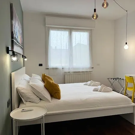 Moderno E Confortevole Con Posto Auto- Wifi Veloce *