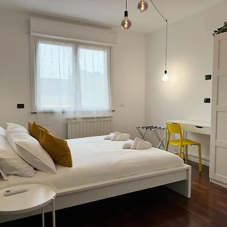 Moderno E Confortevole Con Posto Auto- Wifi Veloce Apartment *