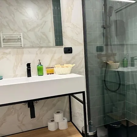 アパート Moderno E Confortevole Con Posto Auto- Wifi Veloce ローマ